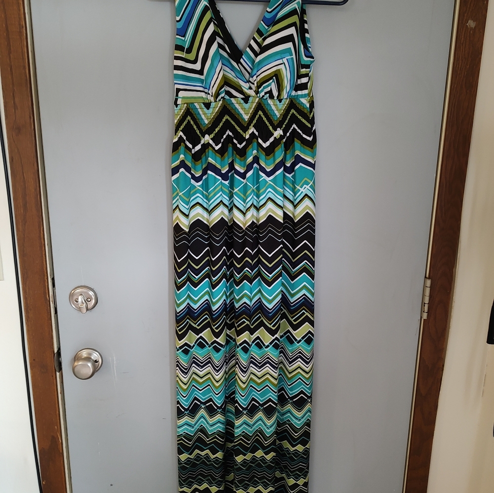 Valerie Bertinelli Zigzag Striped Maxi Dress